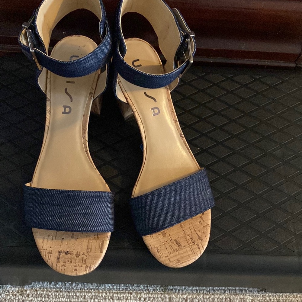 UNISA Comfy denim chunky heel.